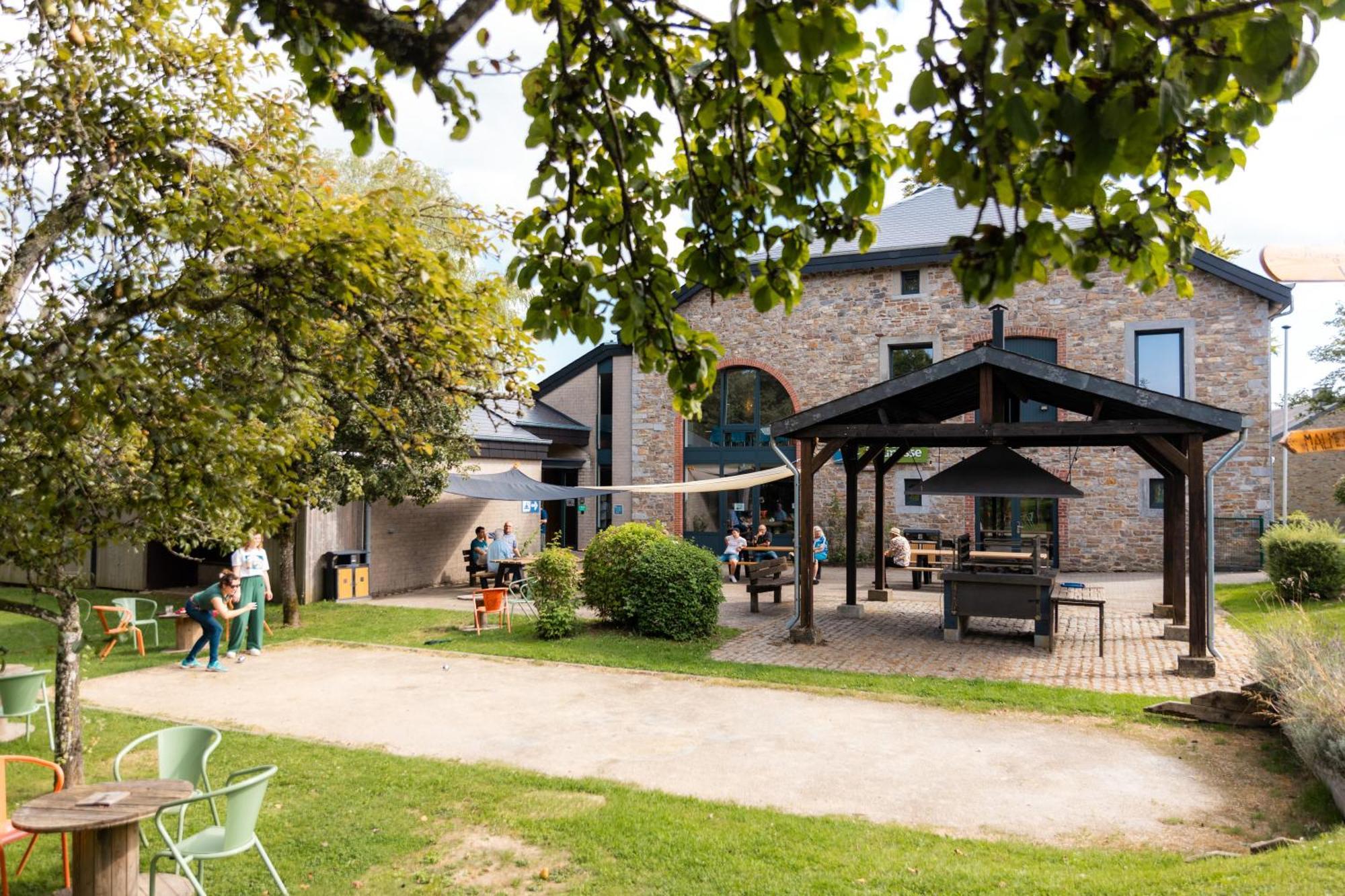 Auberge De Jeunesse De La Roche - Champlon Tenneville Exterior foto